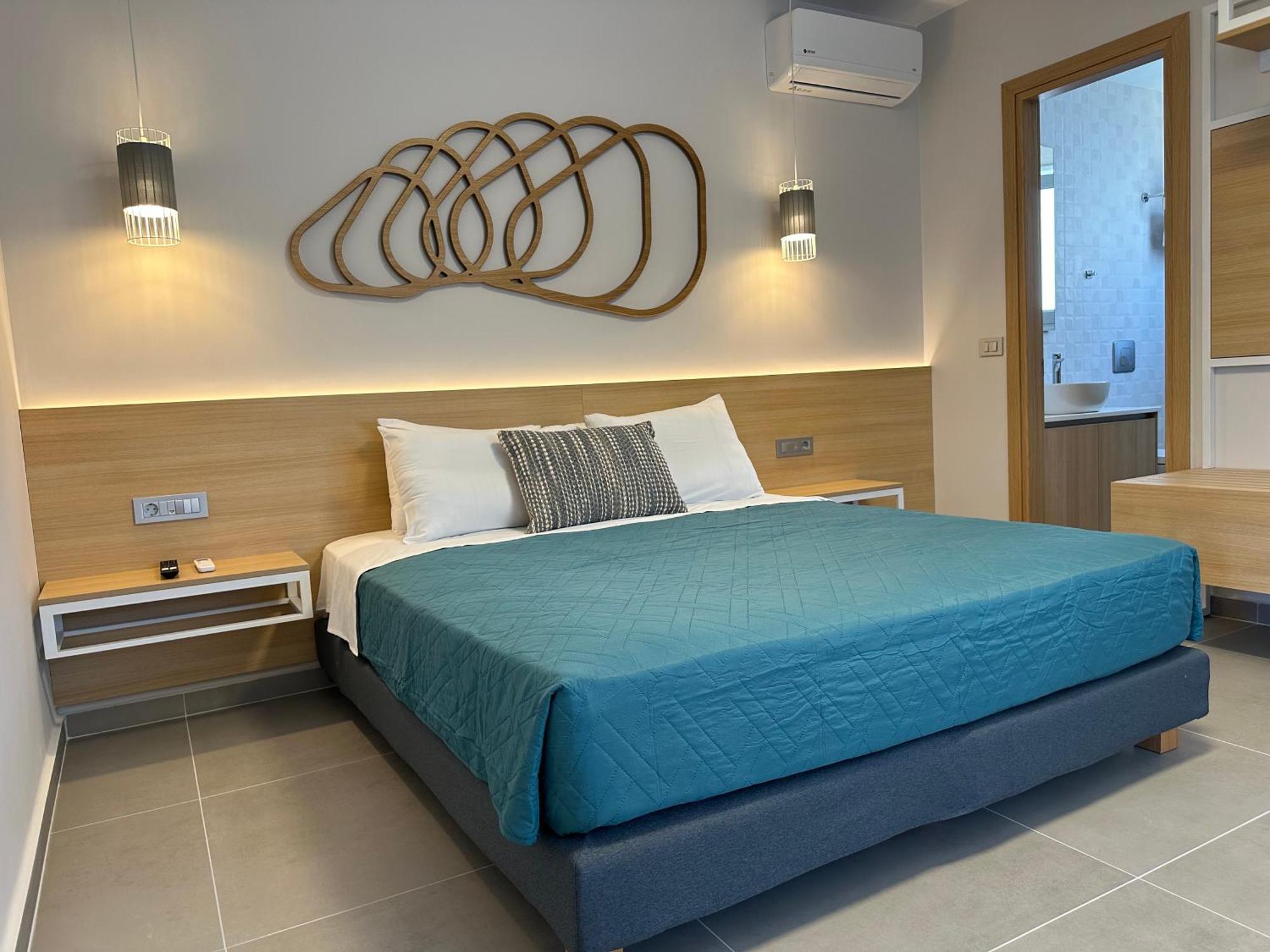 Evdokia Suites Gouves Bagian luar foto