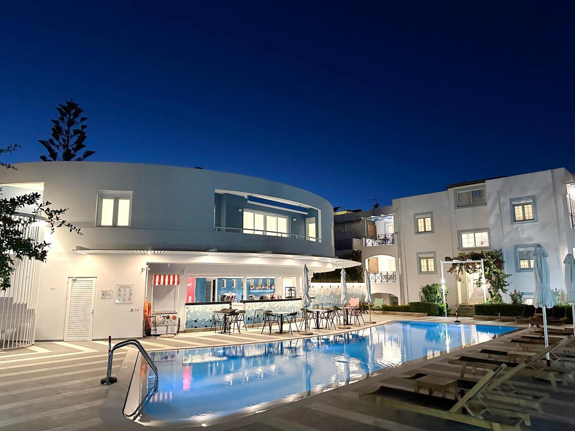 Evdokia Suites Gouves Bagian luar foto