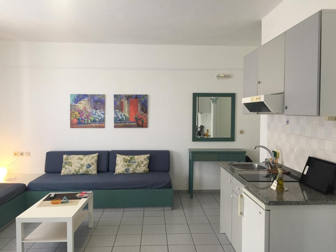 Evdokia Suites Gouves Bagian luar foto