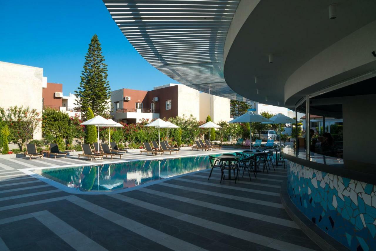 Evdokia Suites Gouves Bagian luar foto