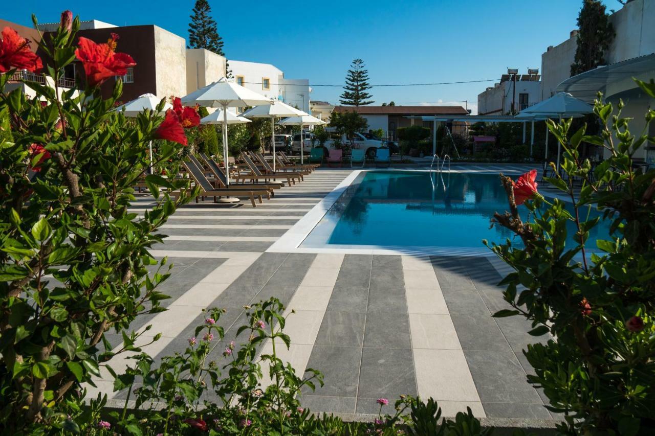 Evdokia Suites Gouves Bagian luar foto
