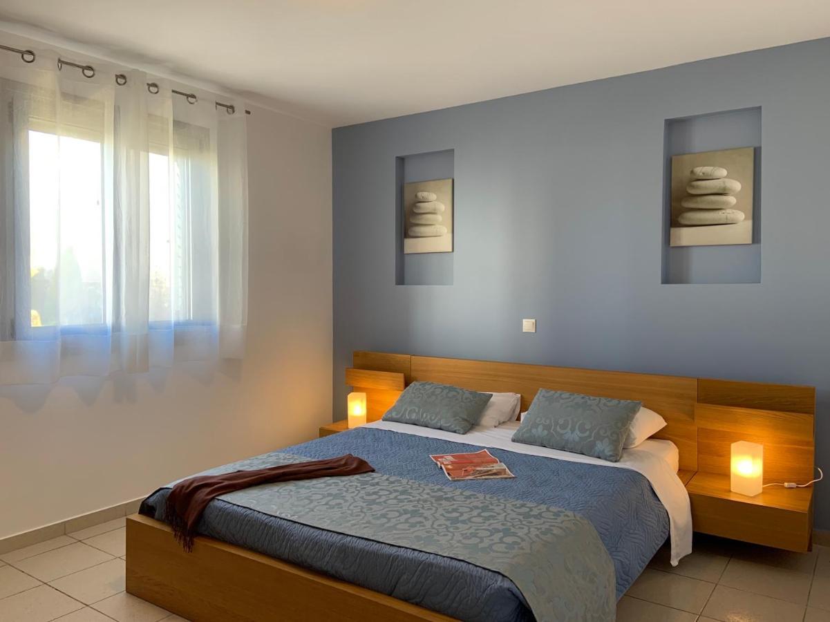 Evdokia Suites Gouves Bagian luar foto